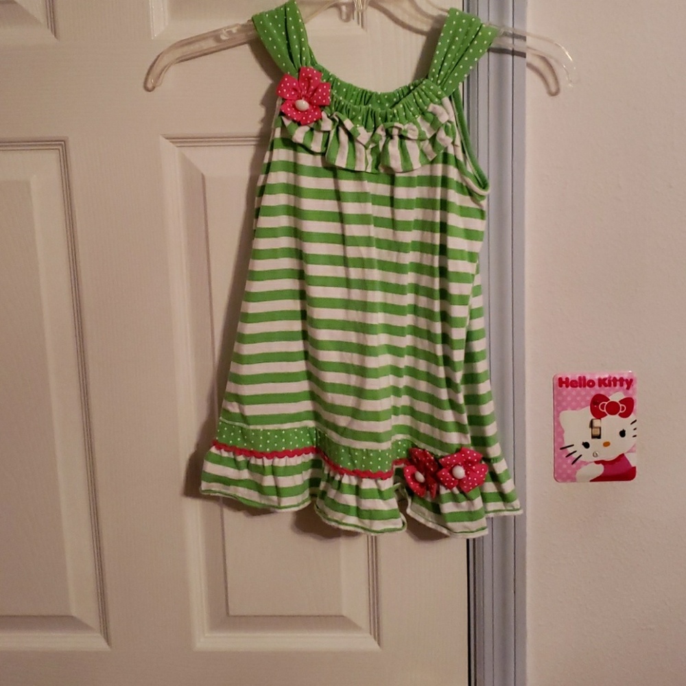 Girls dress
